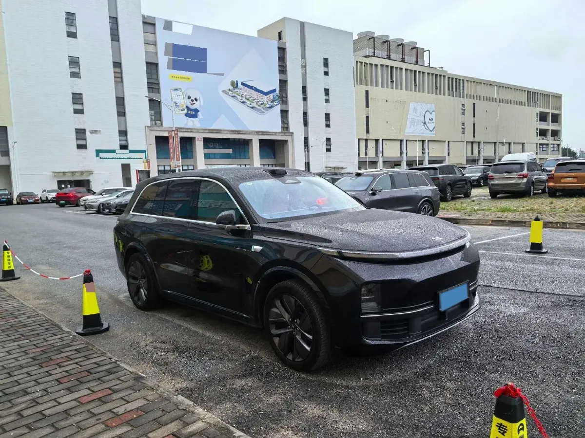 2024 Ford Bronco 2.3T 275HP L4 10AT,autocango,china used car exporter,china ev exporter,chinese used car exporter,chinese used ev exporter