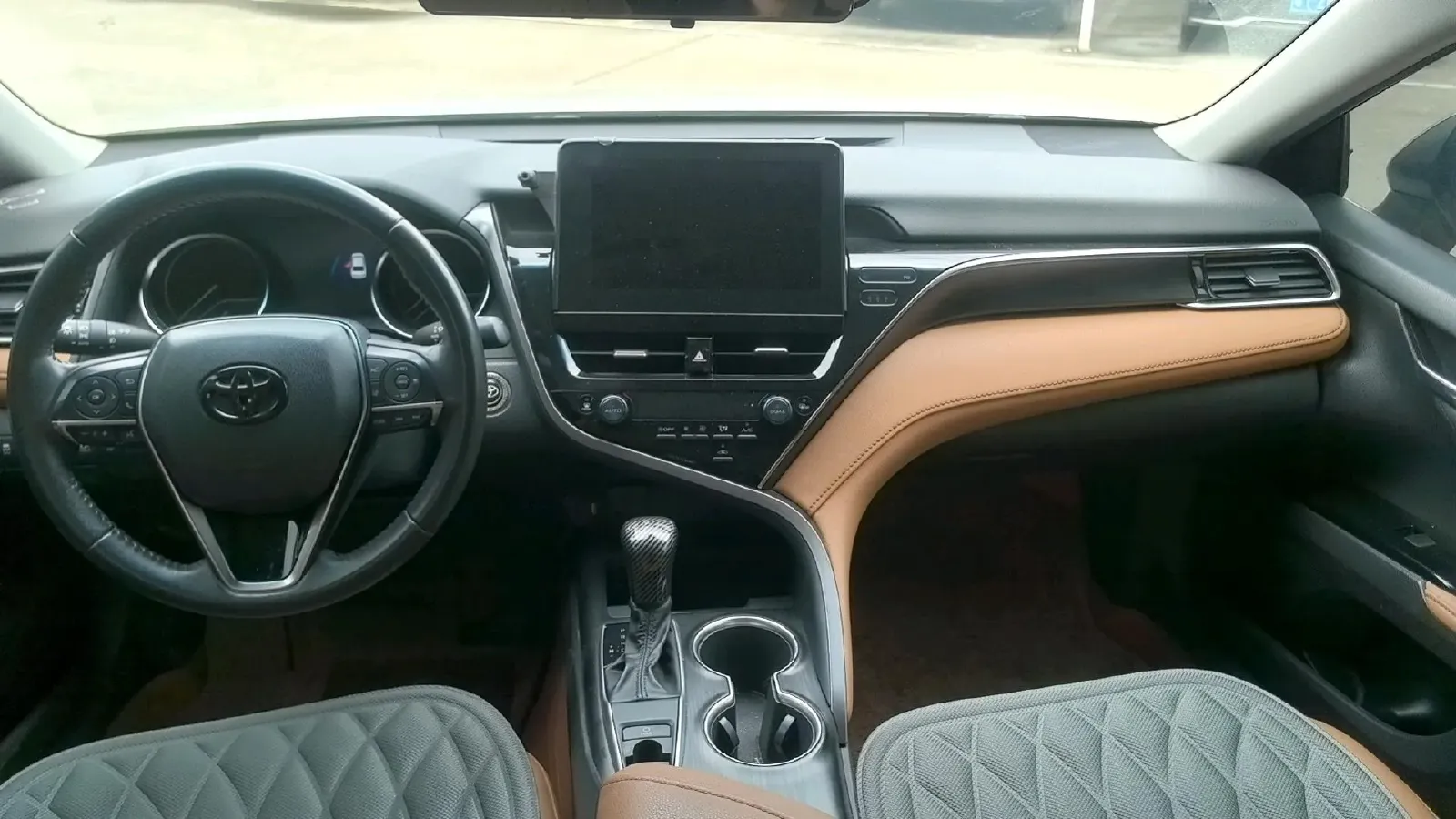 2021 Toyota Camry 2.0L 178HP L4 CVT,autocango,china used car exporter,china ev exporter,chinese used car exporter,chinese used ev exporter