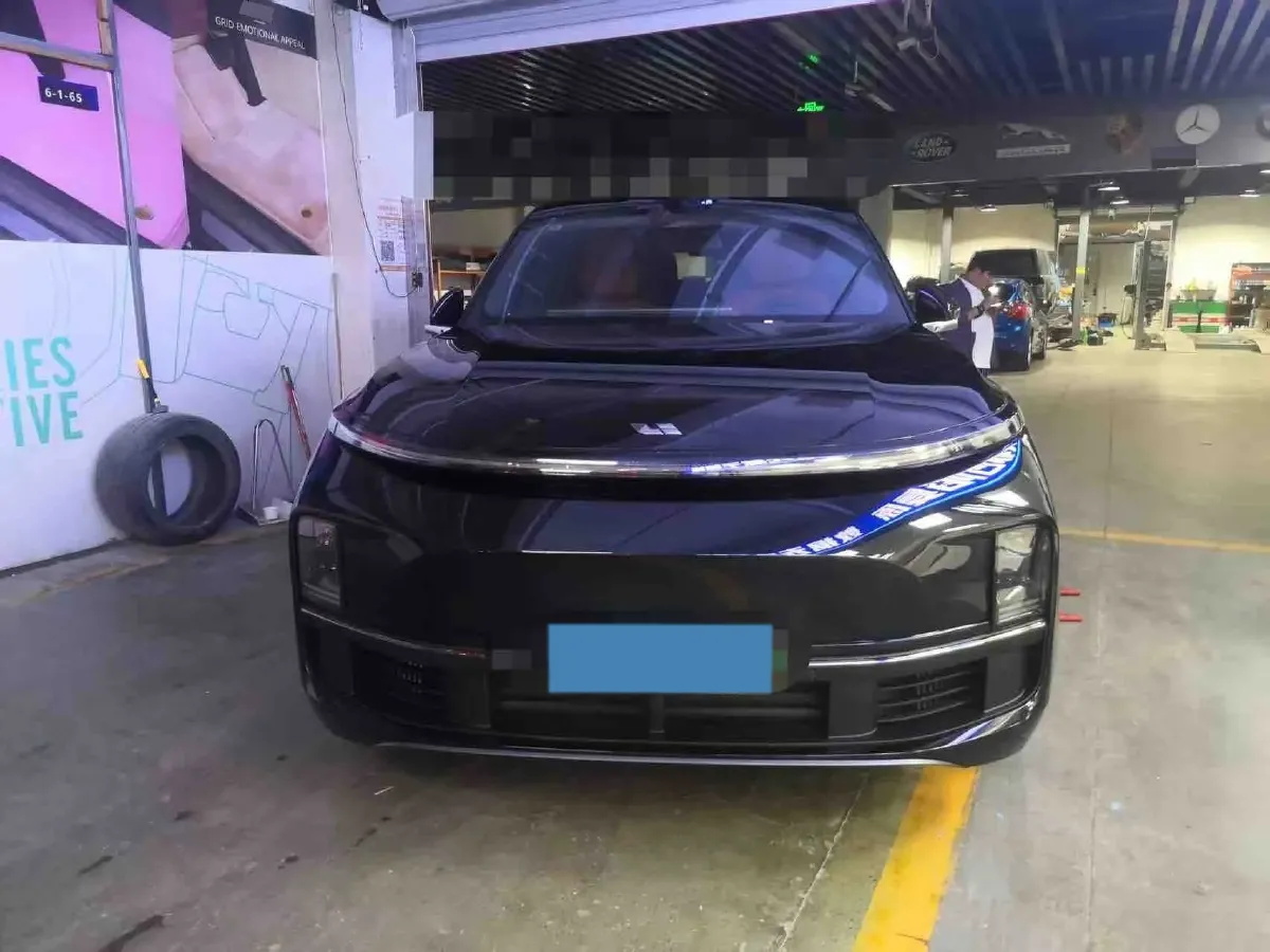 2023 Li L8 Range Extended 154HP REEV 40.9KWH,autocango,china used car exporter,china ev exporter,chinese used car exporter,chinese used ev exporter