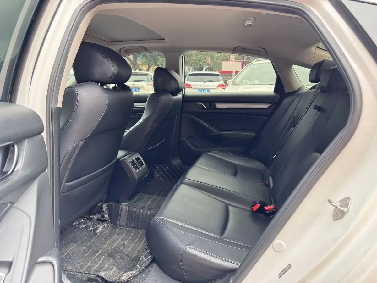2021 Honda Accord 1.5T 194HP L4 CVT,autocango,china used car exporter,china ev exporter,chinese used car exporter,chinese used ev exporter