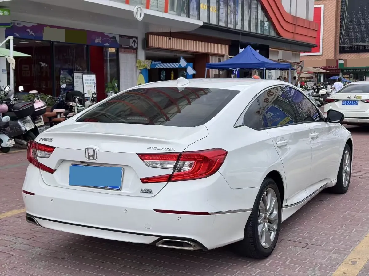 2021 Honda Accord 1.5T 194HP L4 CVT,autocango,china used car exporter,china ev exporter,chinese used car exporter,chinese used ev exporter