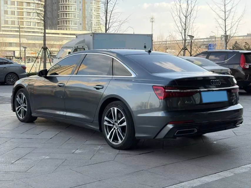 2020 Audi A6L 2.0T 190HP L4 7DCT,autocango,china used car exporter,china ev exporter,chinese used car exporter,chinese used ev exporter