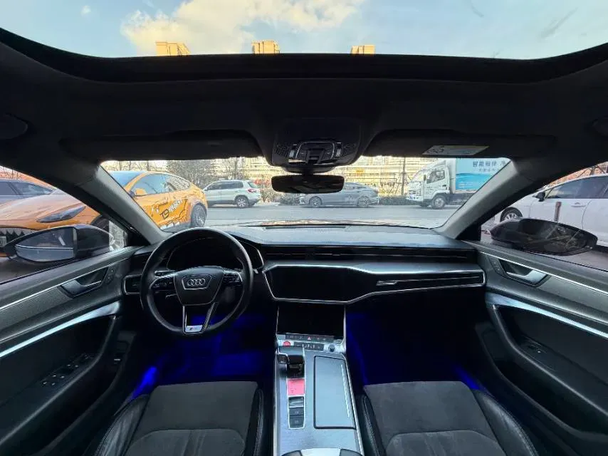 2020 Audi A6L 2.0T 190HP L4 7DCT,autocango,china used car exporter,china ev exporter,chinese used car exporter,chinese used ev exporter