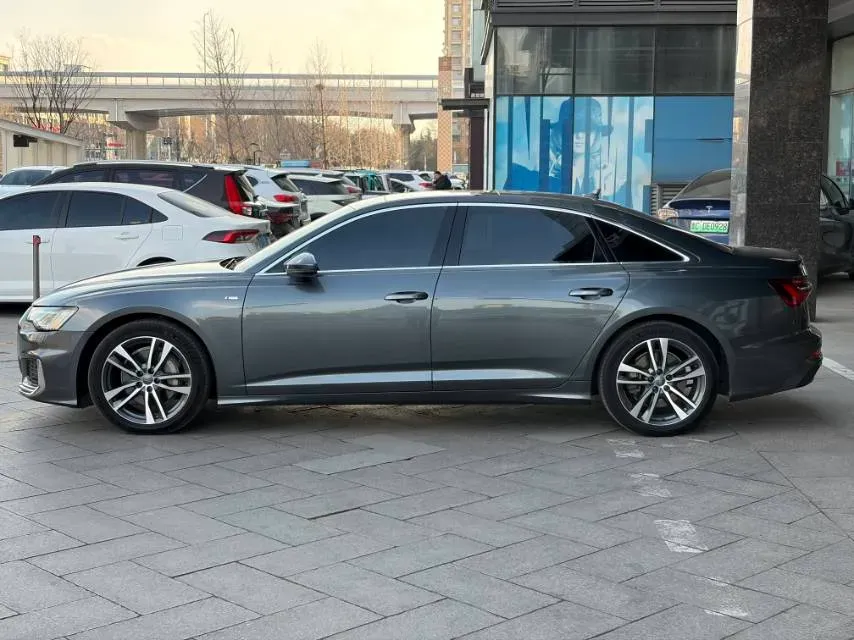 2020 Audi A6L 2.0T 190HP L4 7DCT,autocango,china used car exporter,china ev exporter,chinese used car exporter,chinese used ev exporter