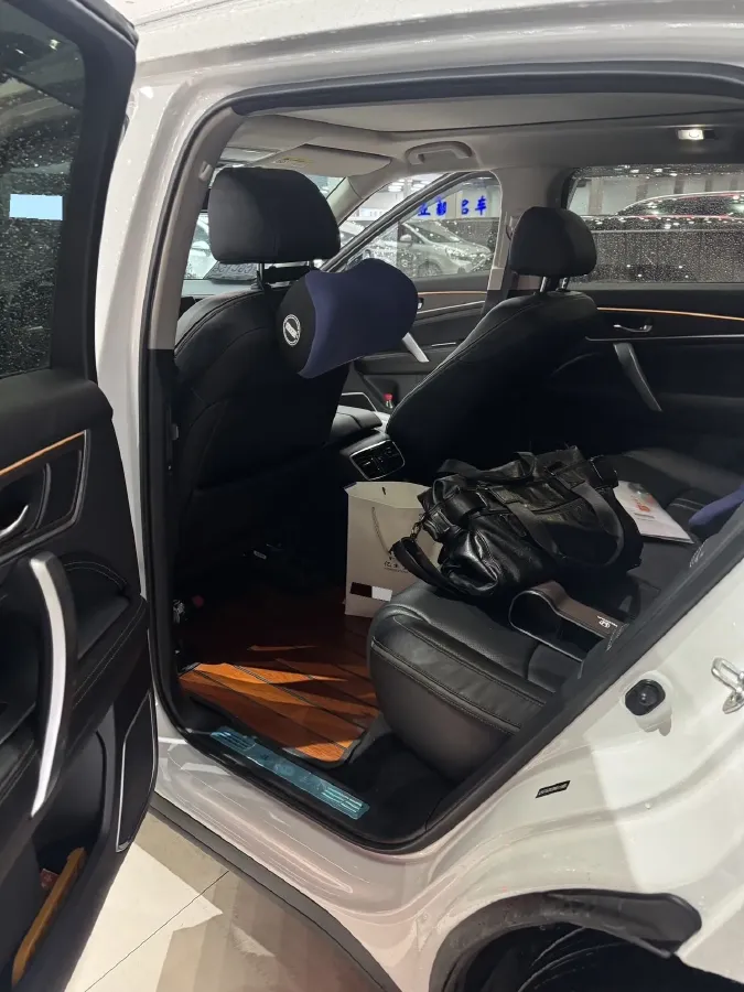 2020 Honda Avancier 2.0T 272HP L4 9AT,autocango,china used car exporter,china ev exporter,chinese used car exporter,chinese used ev exporter