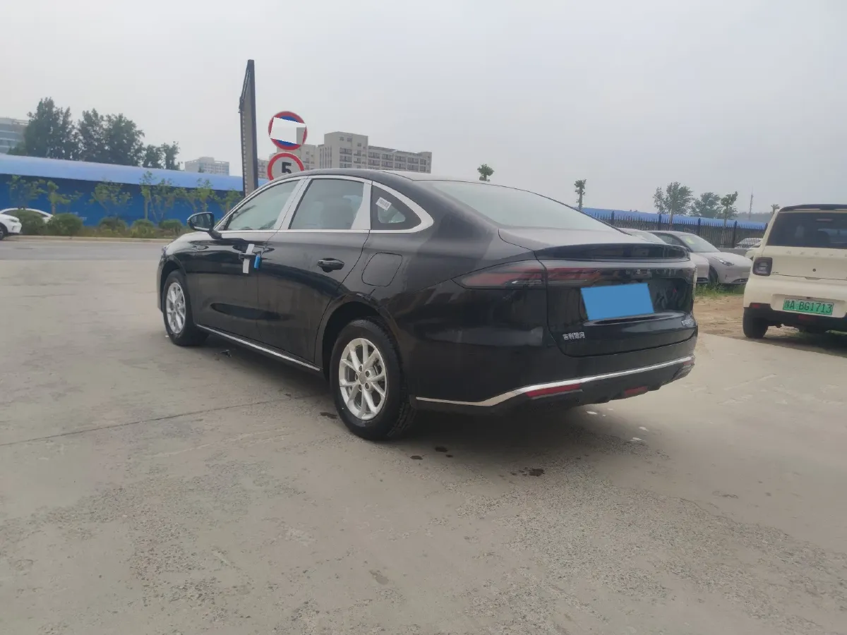 2025 Geely Galaxy A7 1.5L 112HP L4 1DHT PHEV,autocango,china used car exporter,china ev exporter,chinese used car exporter,chinese used ev exporter