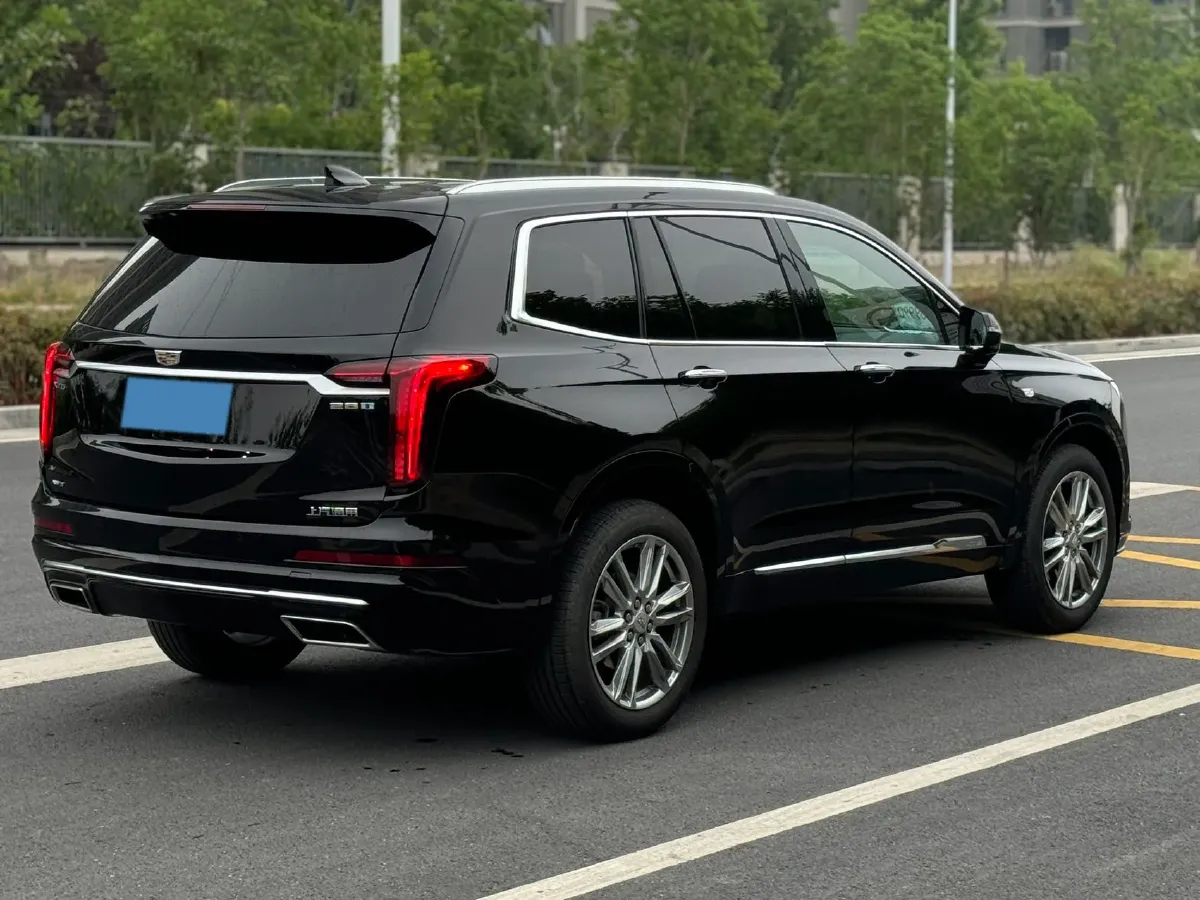 2022 Cadillac XT6 2.0T 237HP L4 9AT,autocango,china used car exporter,china ev exporter,chinese used car exporter,chinese used ev exporter