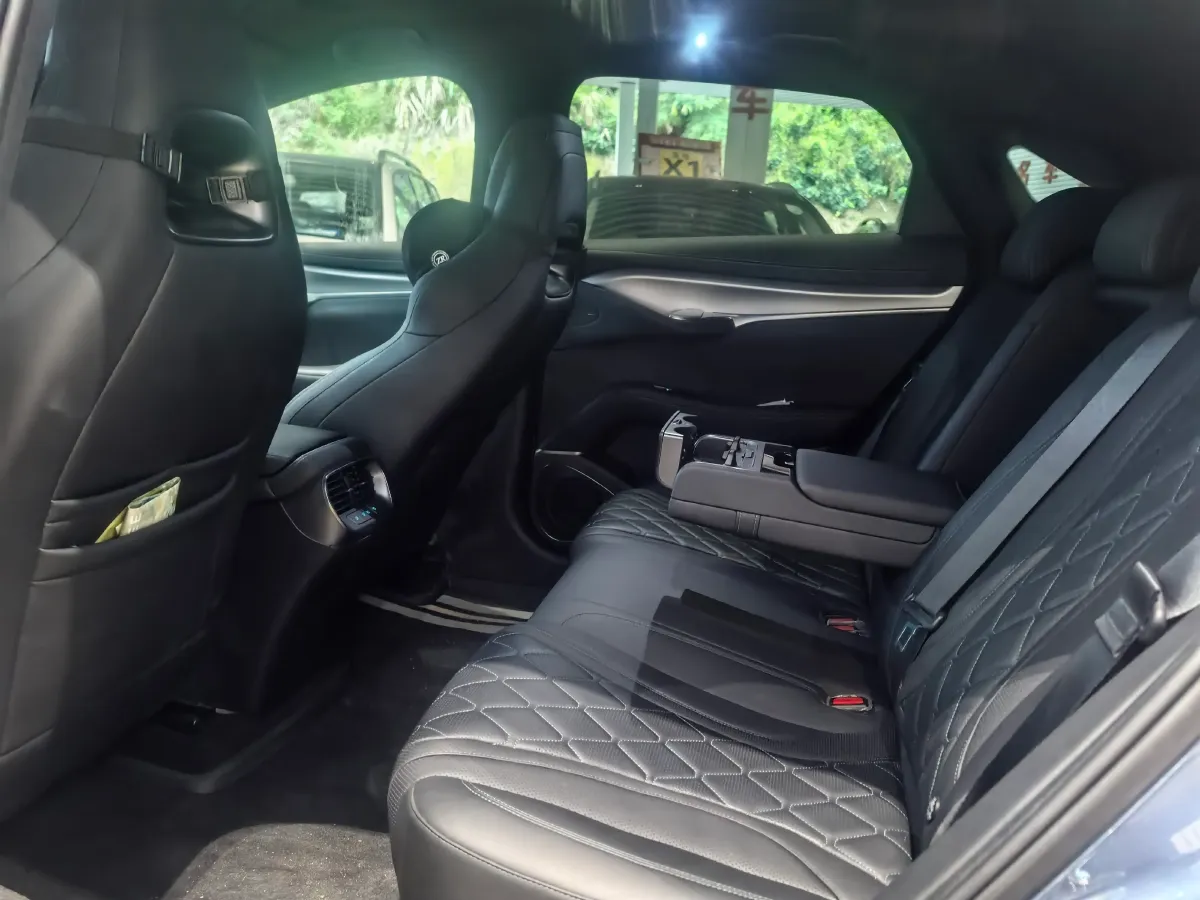 2024 BYD Sea Lion 07 BEV 80.64KWH,autocango,china used car exporter,china ev exporter,chinese used car exporter,chinese used ev exporter