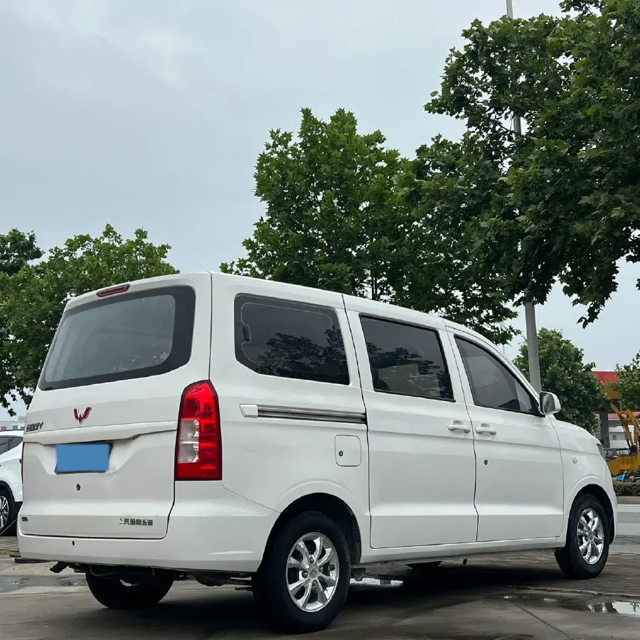 2019 WuLing HongGuang V 1.5L 99HP L4 6MT,autocango,china used car exporter,china ev exporter,chinese used car exporter,chinese used ev exporter