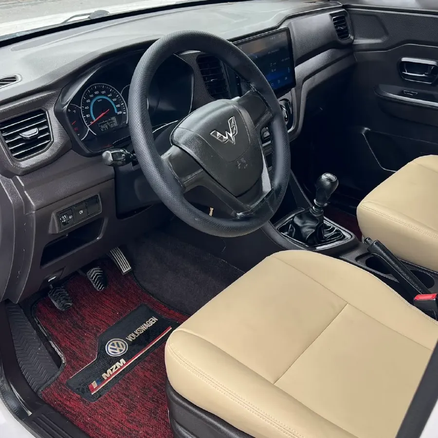 2019 WuLing HongGuang V 1.5L 99HP L4 6MT,autocango,china used car exporter,china ev exporter,chinese used car exporter,chinese used ev exporter