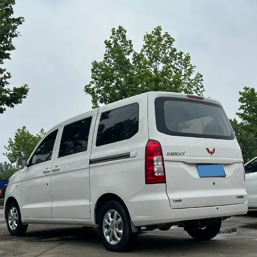 2019 WuLing HongGuang V 1.5L 99HP L4 6MT,autocango,china used car exporter,china ev exporter,chinese used car exporter,chinese used ev exporter