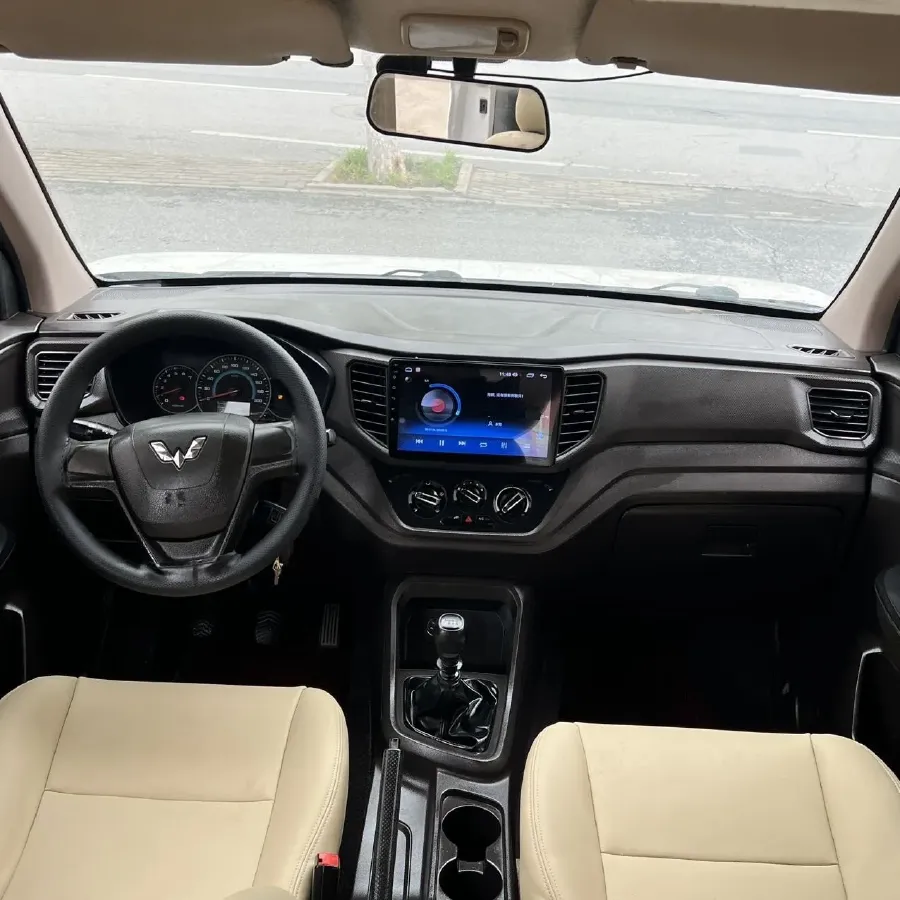 2019 WuLing HongGuang V 1.5L 99HP L4 6MT,autocango,china used car exporter,china ev exporter,chinese used car exporter,chinese used ev exporter