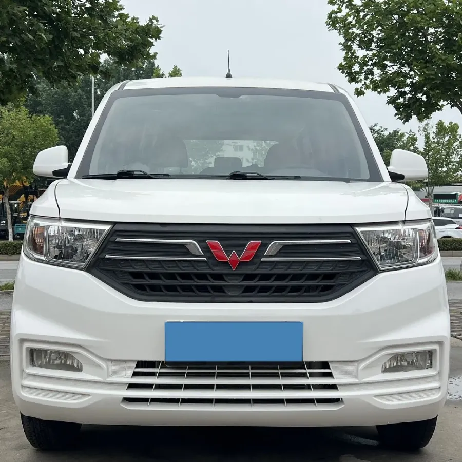2019 WuLing HongGuang V 1.5L 99HP L4 6MT,autocango,china used car exporter,china ev exporter,chinese used car exporter,chinese used ev exporter