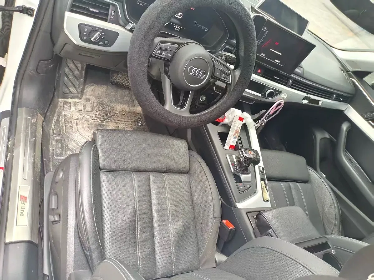 2020 Audi A4L 2.0T 190HP L4 7DCT,autocango,china used car exporter,china ev exporter,chinese used car exporter,chinese used ev exporter