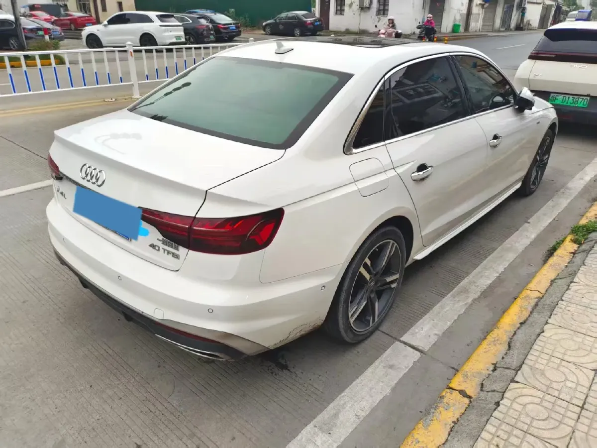 2020 Audi A4L 2.0T 190HP L4 7DCT,autocango,china used car exporter,china ev exporter,chinese used car exporter,chinese used ev exporter