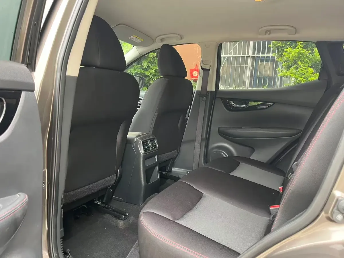 2021 Nissan Qashqai 2.0L 151HP L4 CVT,autocango,china used car exporter,china ev exporter,chinese used car exporter,chinese used ev exporter