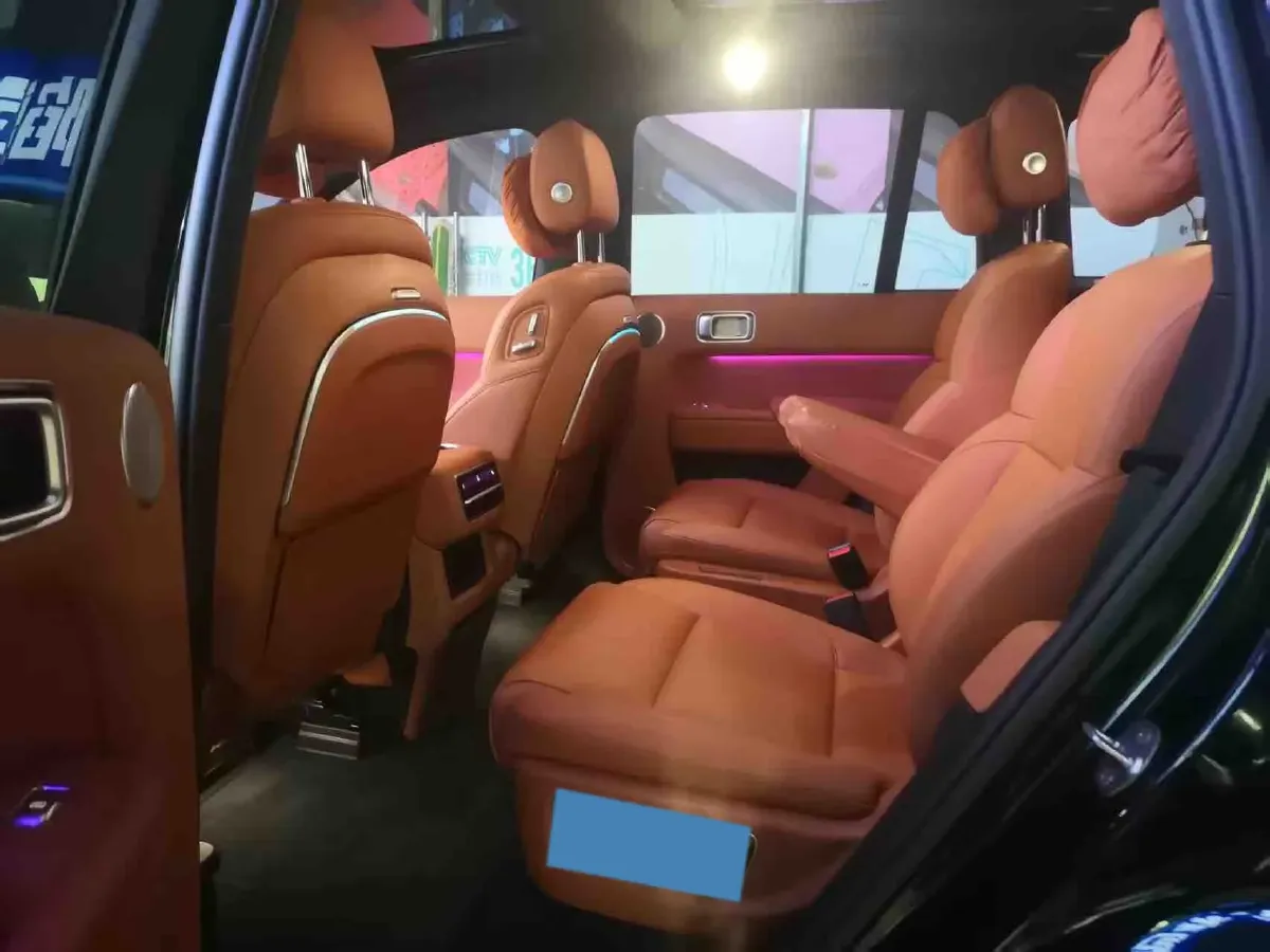 2023 Li L8 Range Extended 154HP REEV 40.9KWH,autocango,china used car exporter,china ev exporter,chinese used car exporter,chinese used ev exporter