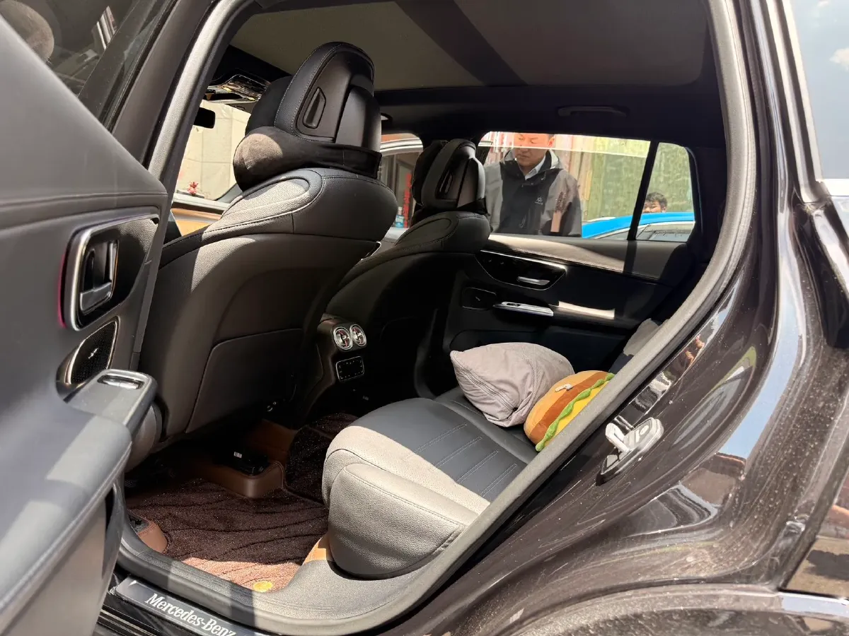 2024 Mercedes-Benz GLC Class 2.0T 258HP L4 9AT,autocango,china used car exporter,china ev exporter,chinese used car exporter,chinese used ev exporter