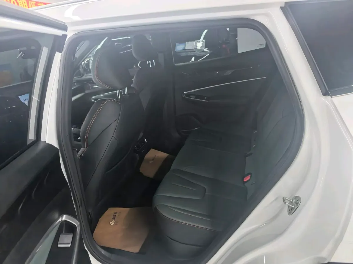 2024 Geely Azkarra 1.5T 181HP L4 7DCT,autocango,china used car exporter,china ev exporter,chinese used car exporter,chinese used ev exporter