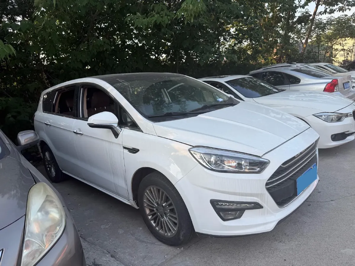 2017 LiFan XuanLang 2.0L 141HP L4 CVT,autocango,china used car exporter,china ev exporter,chinese used car exporter,chinese used ev exporter