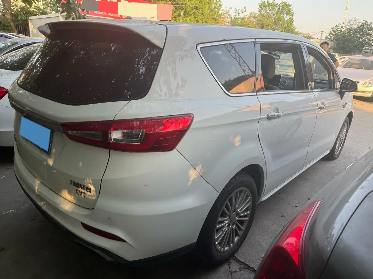2017 LiFan XuanLang 2.0L 141HP L4 CVT,autocango,china used car exporter,china ev exporter,chinese used car exporter,chinese used ev exporter