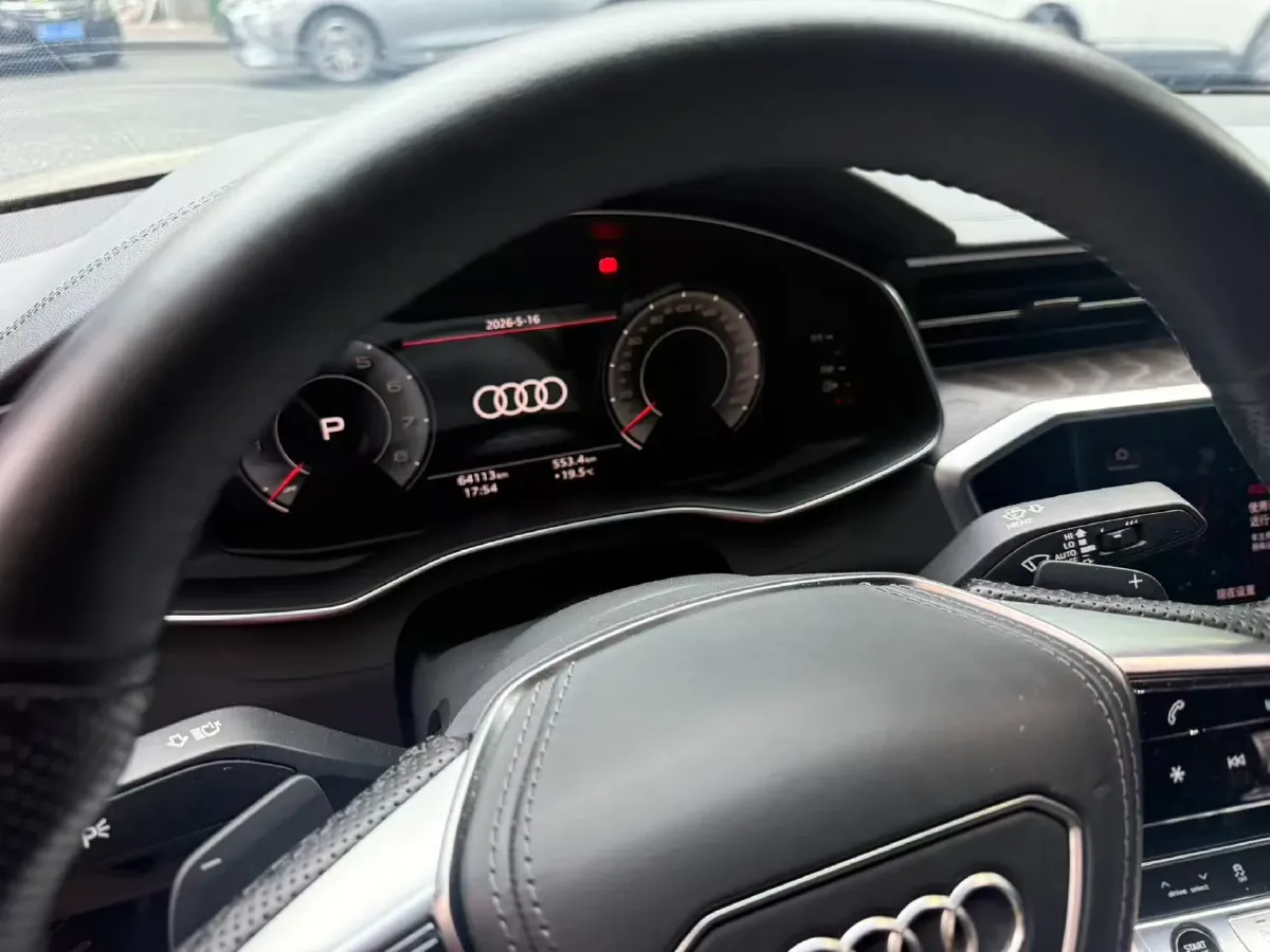 2023 Audi A6L 2.0T 245HP L4 7DCT,autocango,china used car exporter,china ev exporter,chinese used car exporter,chinese used ev exporter