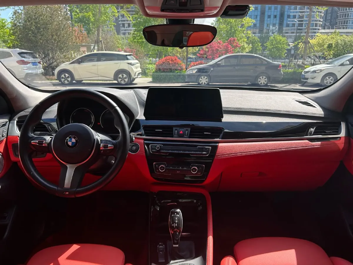 2022 BMW X2 2.0T 192HP L4 7DCT,autocango,china used car exporter,china ev exporter,chinese used car exporter,chinese used ev exporter