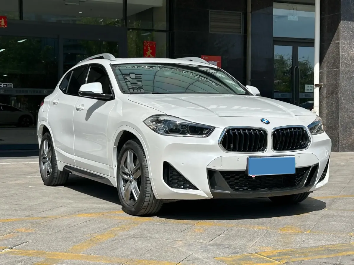 2022 BMW X2 2.0T 192HP L4 7DCT,autocango,china used car exporter,china ev exporter,chinese used car exporter,chinese used ev exporter