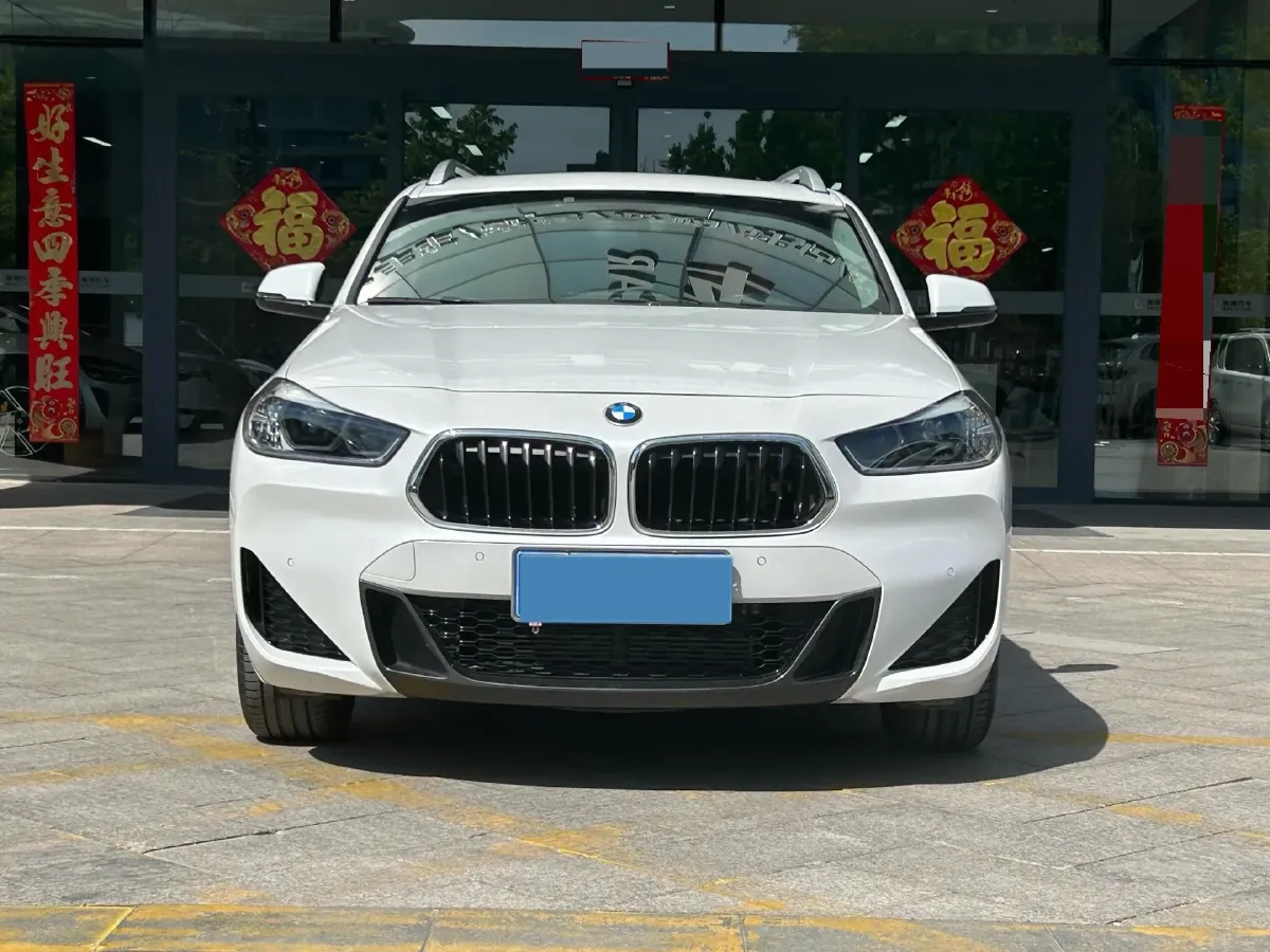 2022 BMW X2 2.0T 192HP L4 7DCT,autocango,china used car exporter,china ev exporter,chinese used car exporter,chinese used ev exporter