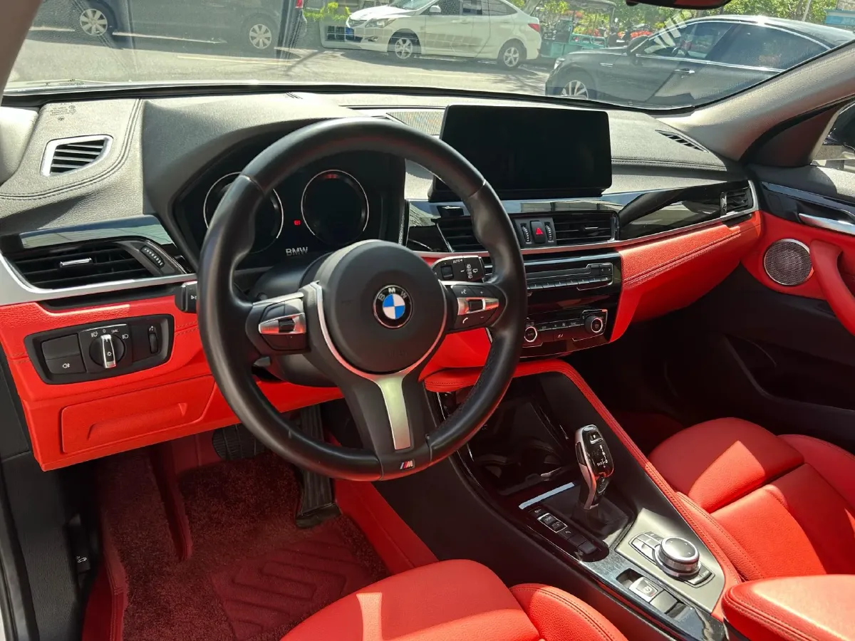 2022 BMW X2 2.0T 192HP L4 7DCT,autocango,china used car exporter,china ev exporter,chinese used car exporter,chinese used ev exporter