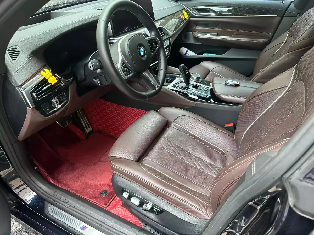 2021 BMW 6 Series GT 2.0T 258HP L4 8AT,autocango,china used car exporter,china ev exporter,chinese used car exporter,chinese used ev exporter
