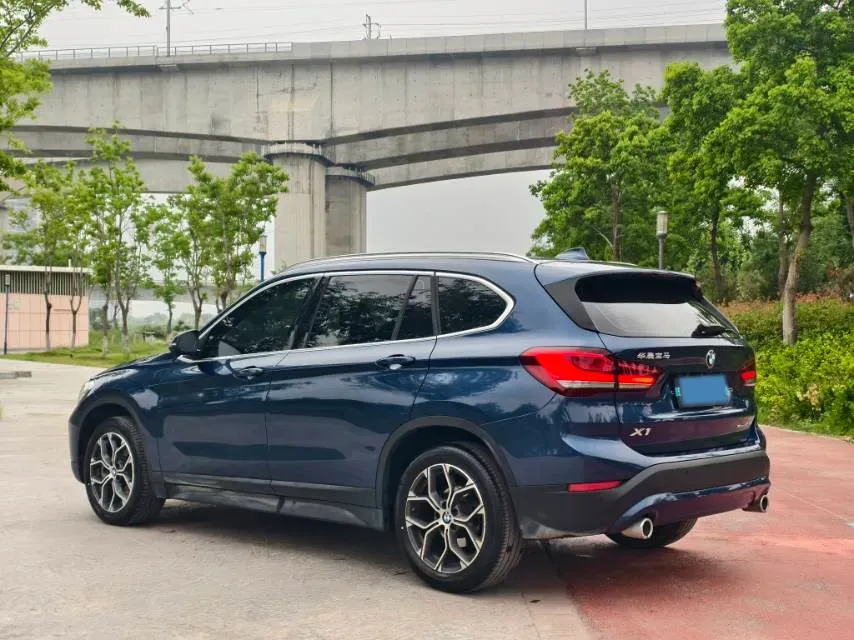 2021 BMW X1 2.0T 192HP L4 7DCT,autocango,china used car exporter,china ev exporter,chinese used car exporter,chinese used ev exporter