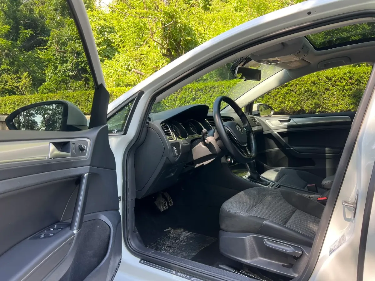 2020 Volkswagen Golf 1.4T 150HP L4 7DCT,autocango,china used car exporter,china ev exporter,chinese used car exporter,chinese used ev exporter