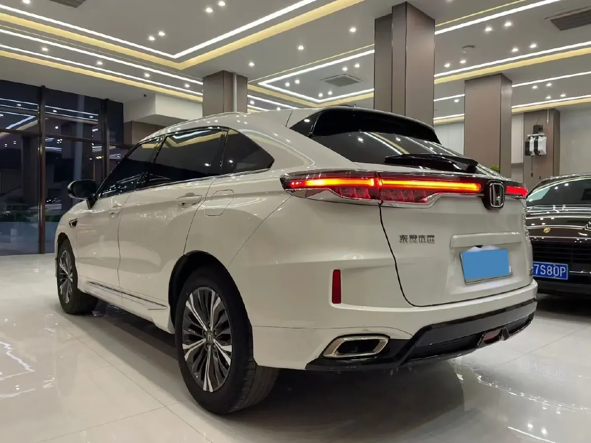 2020 Honda UR-V 2.0T 272HP L4 9AT,autocango,china used car exporter,china ev exporter,chinese used car exporter,chinese used ev exporter