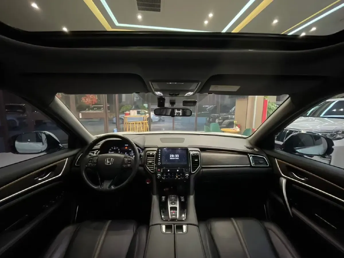 2020 Honda UR-V 2.0T 272HP L4 9AT,autocango,china used car exporter,china ev exporter,chinese used car exporter,chinese used ev exporter