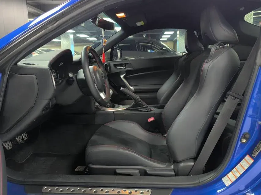 2019 Ford Focus 2.3T 280HP L4 6MT,autocango,china used car exporter,china ev exporter,chinese used car exporter,chinese used ev exporter