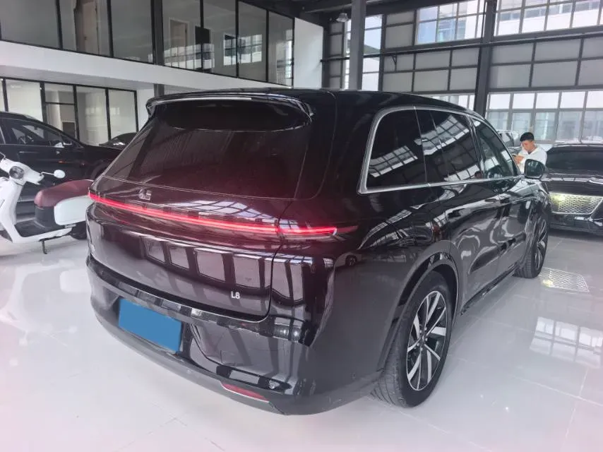 2023 Li L8 Range Extended 154HP REEV 40.9KWH,autocango,china used car exporter,china ev exporter,chinese used car exporter,chinese used ev exporter