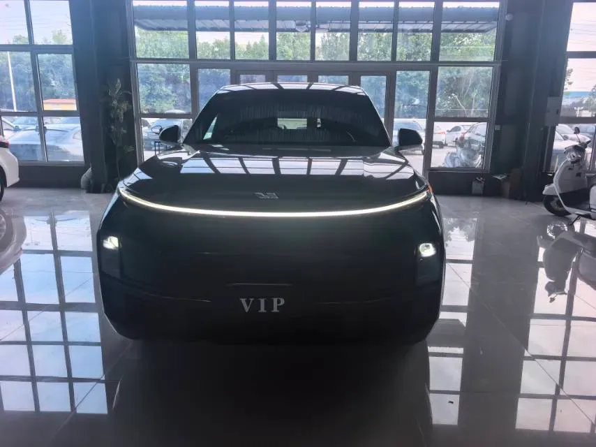 2023 Li L8 Range Extended 154HP REEV 40.9KWH,autocango,china used car exporter,china ev exporter,chinese used car exporter,chinese used ev exporter
