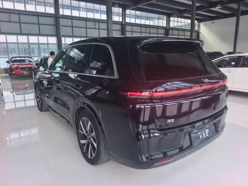 2023 Li L8 Range Extended 154HP REEV 40.9KWH,autocango,china used car exporter,china ev exporter,chinese used car exporter,chinese used ev exporter