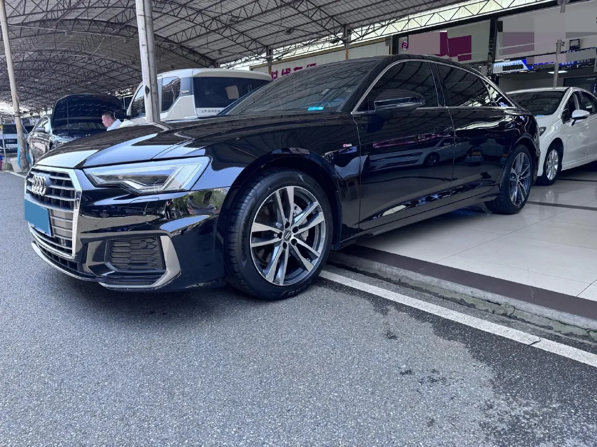 2021 Audi A6L 2.0T 190HP L4 7DCT,autocango,china used car exporter,china ev exporter,chinese used car exporter,chinese used ev exporter