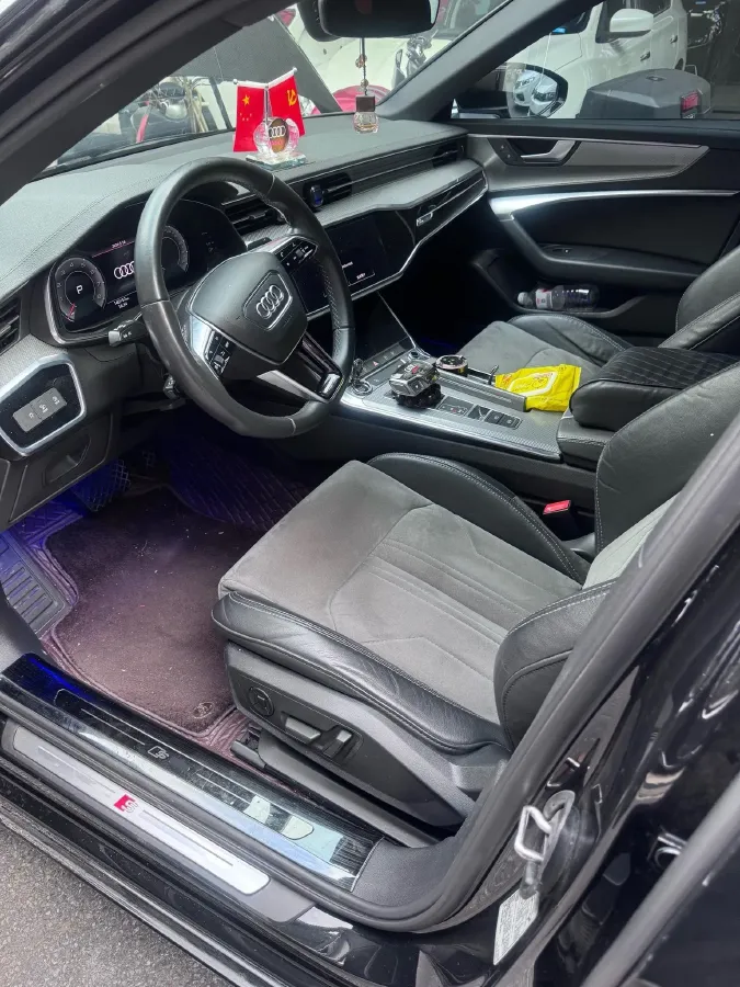 2021 Audi A6L 2.0T 190HP L4 7DCT,autocango,china used car exporter,china ev exporter,chinese used car exporter,chinese used ev exporter