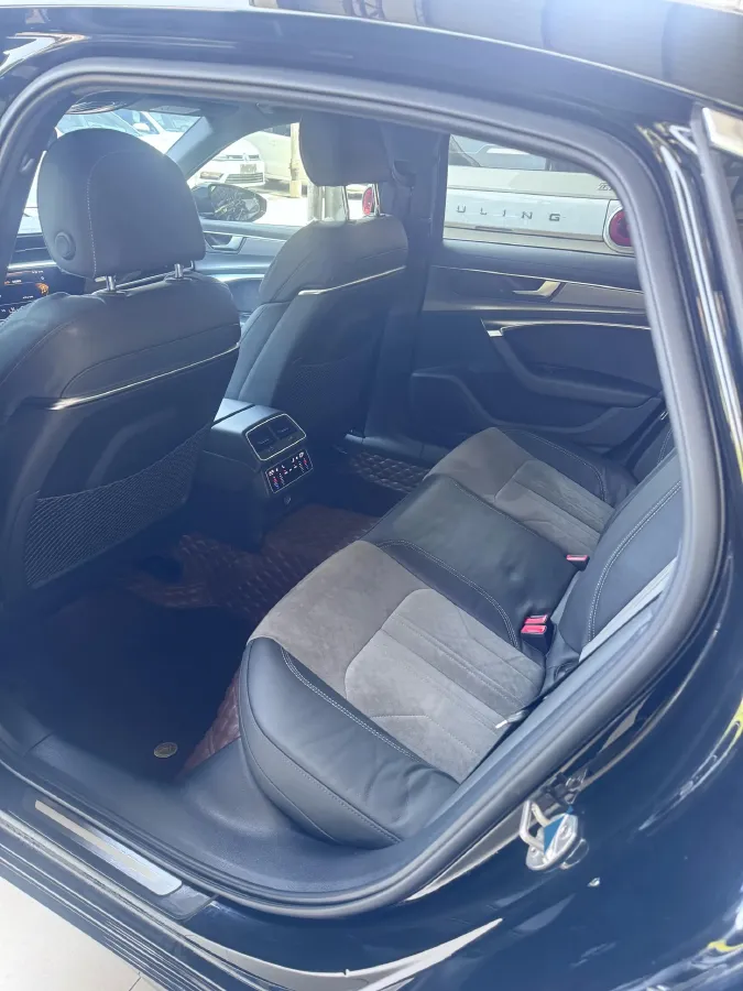 2021 Audi A6L 2.0T 190HP L4 7DCT,autocango,china used car exporter,china ev exporter,chinese used car exporter,chinese used ev exporter