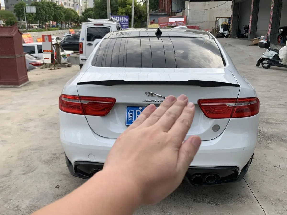 2019 Jeep Cherokee 2.0T 265HP L4 9AT,autocango,china used car exporter,china ev exporter,chinese used car exporter,chinese used ev exporter