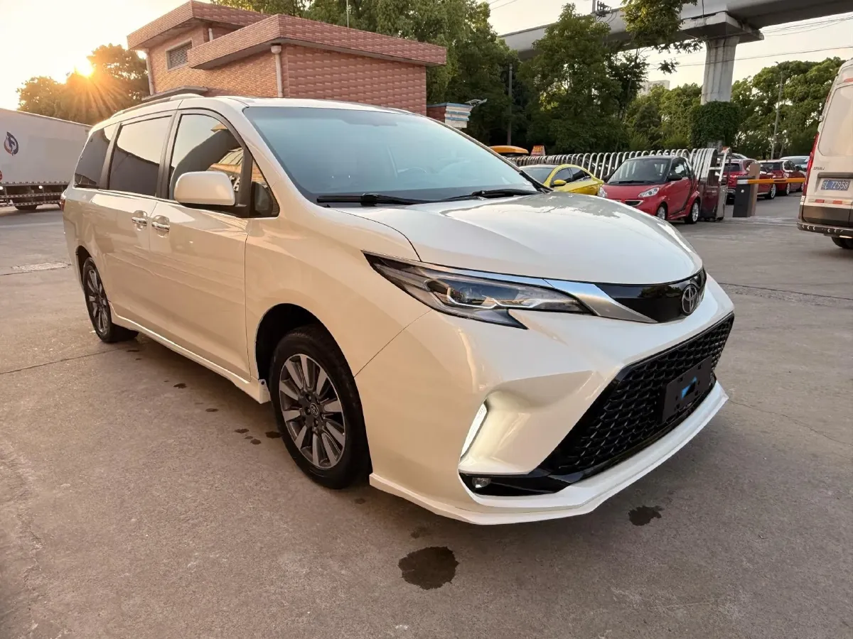 2019 Toyota Avalon 2.0L 178HP L4 CVT,autocango,china used car exporter,china ev exporter,chinese used car exporter,chinese used ev exporter