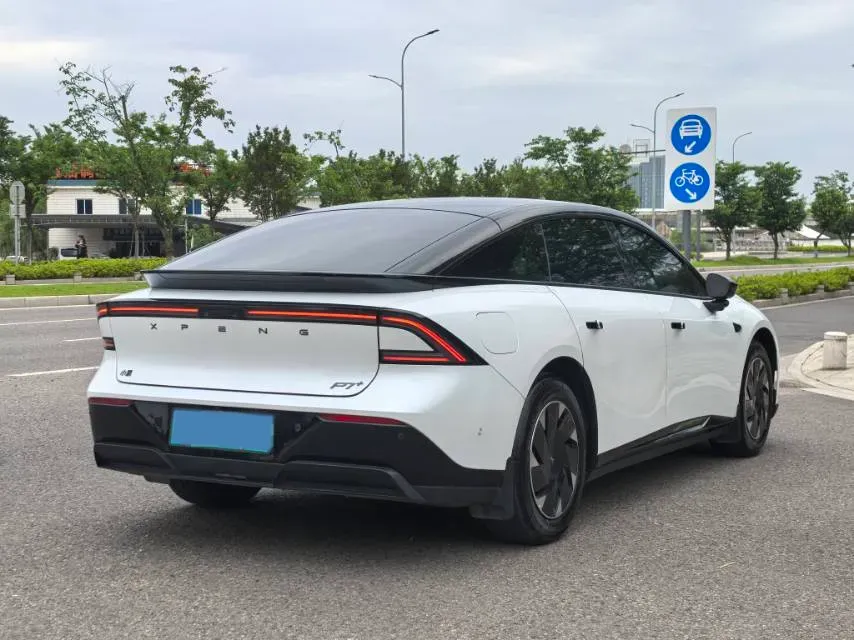 2024 Xpeng P7+ BEV 60.7KWH,autocango,china used car exporter,china ev exporter,chinese used car exporter,chinese used ev exporter