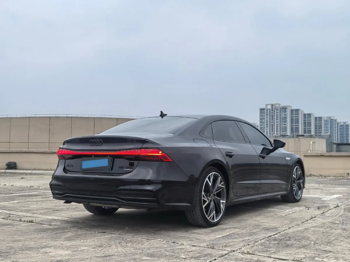 2024 Audi A7L 3.0T 340HP V6 7DCT,autocango,china used car exporter,china ev exporter,chinese used car exporter,chinese used ev exporter