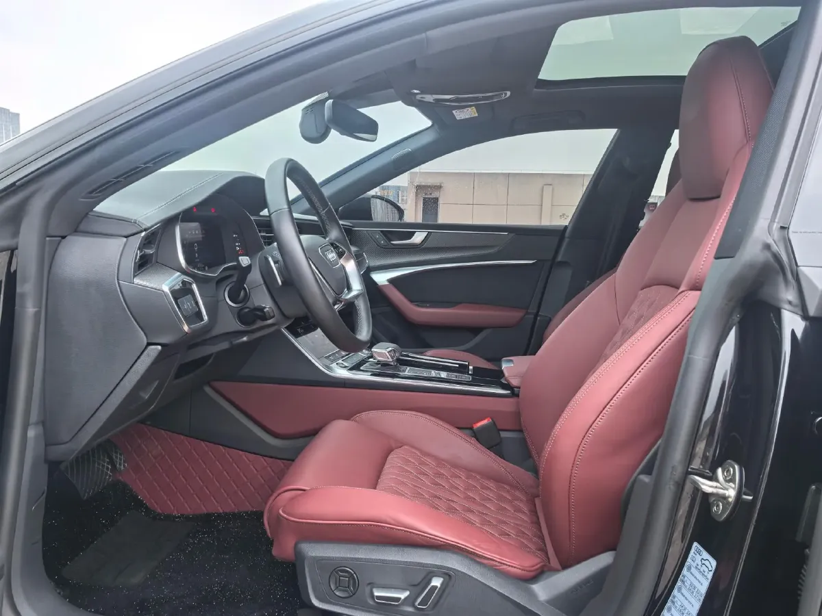 2024 Audi A7L 3.0T 340HP V6 7DCT,autocango,china used car exporter,china ev exporter,chinese used car exporter,chinese used ev exporter