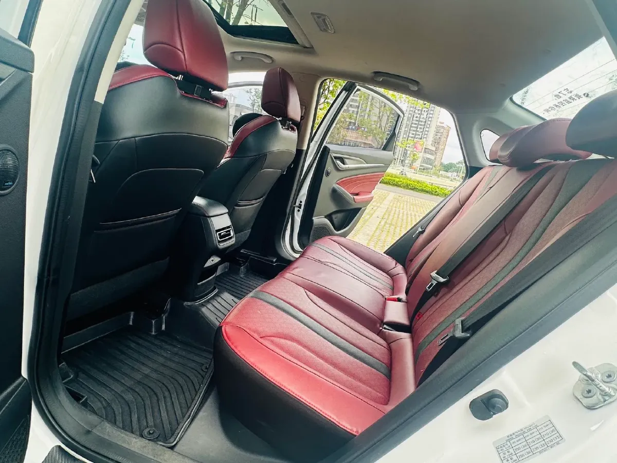 2021 ChangAn Eado 1.4T 160HP L4 7DCT,autocango,china used car exporter,china ev exporter,chinese used car exporter,chinese used ev exporter