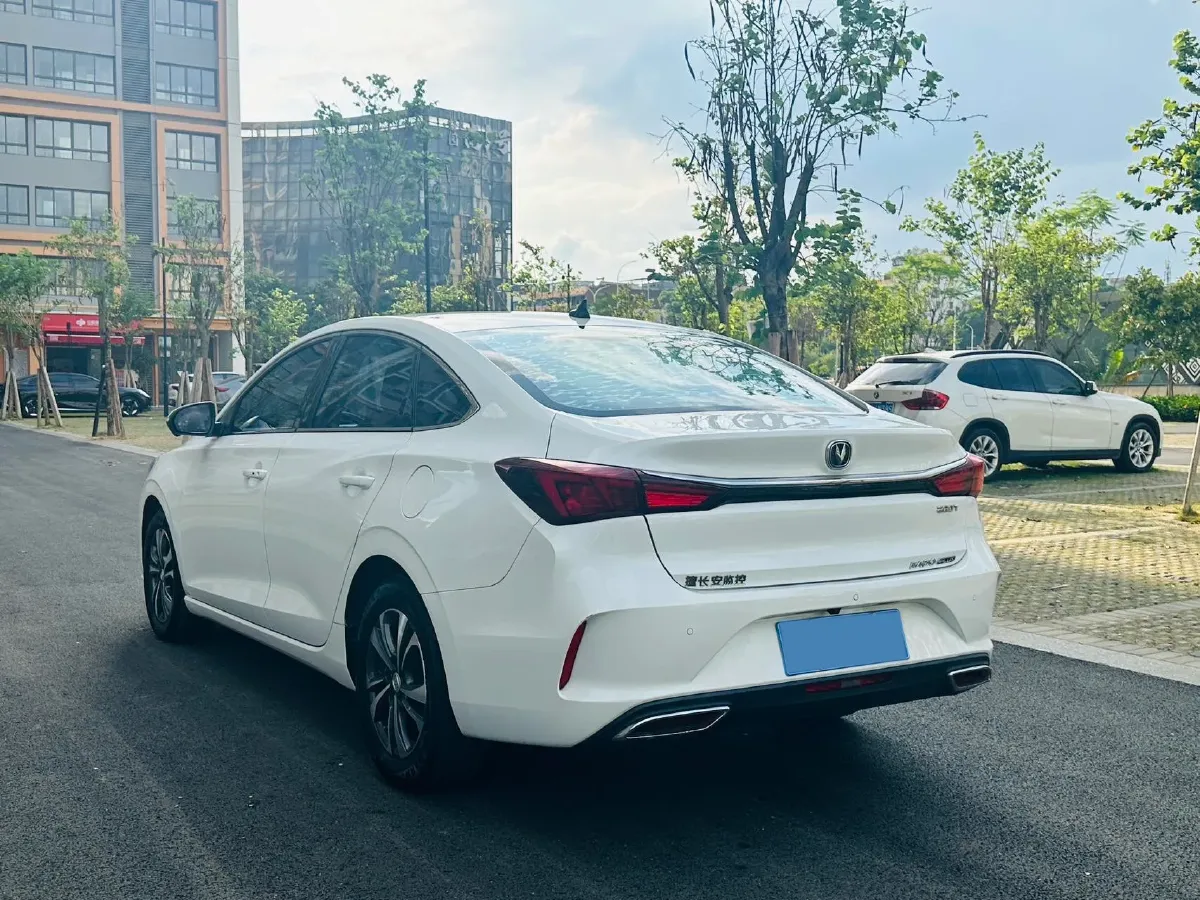 2021 ChangAn Eado 1.4T 160HP L4 7DCT,autocango,china used car exporter,china ev exporter,chinese used car exporter,chinese used ev exporter
