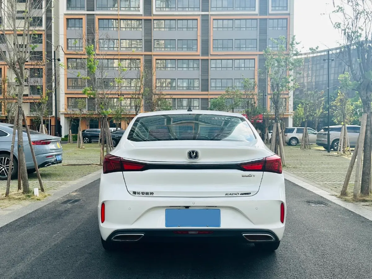 2021 ChangAn Eado 1.4T 160HP L4 7DCT,autocango,china used car exporter,china ev exporter,chinese used car exporter,chinese used ev exporter